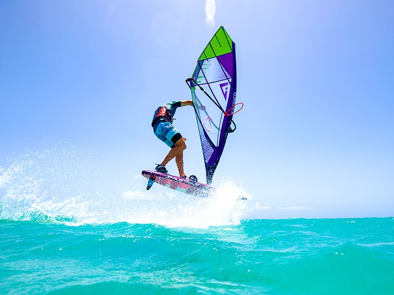 freestyle plachta na windsurfing gun sails yeah 4